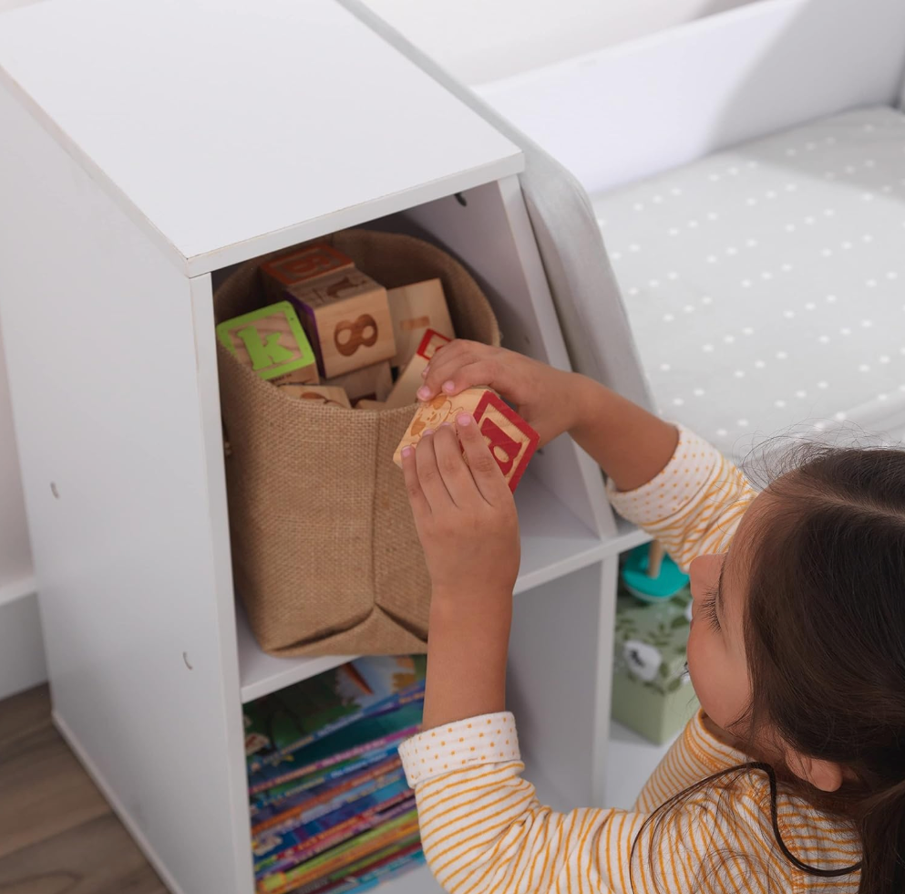 The Little Explorer’s Story Bench