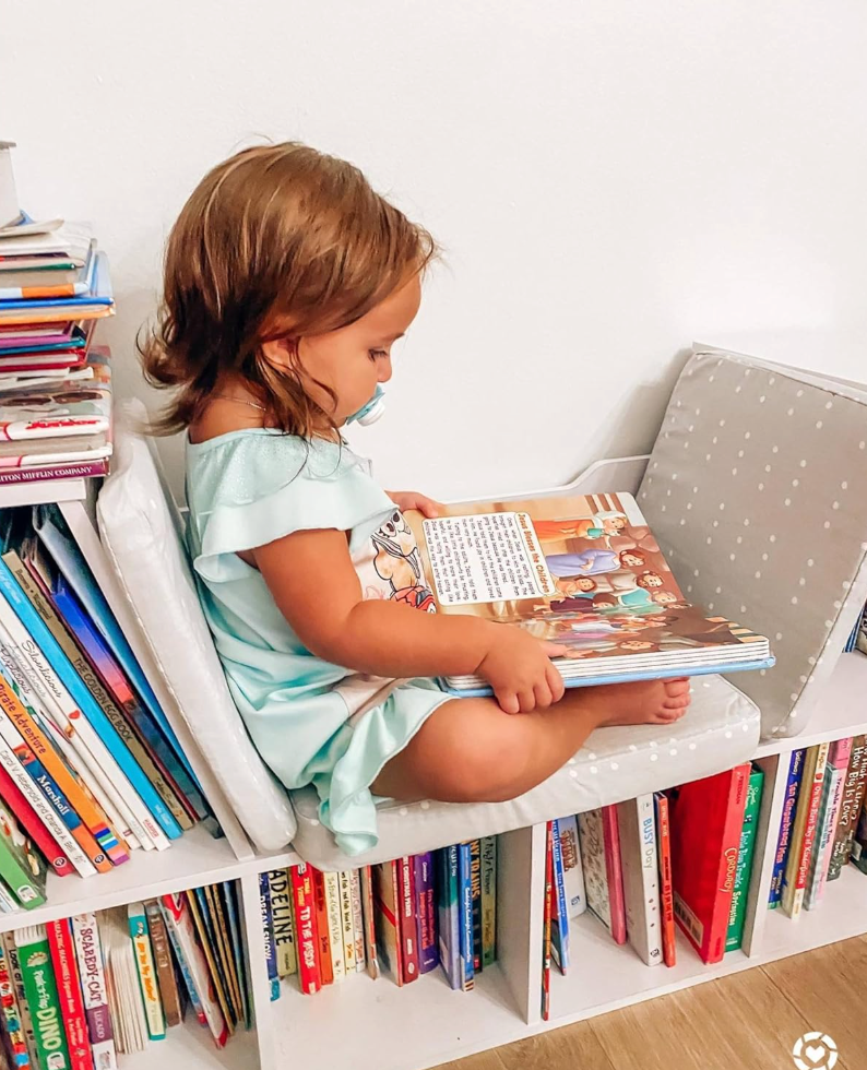The Little Explorer’s Story Bench